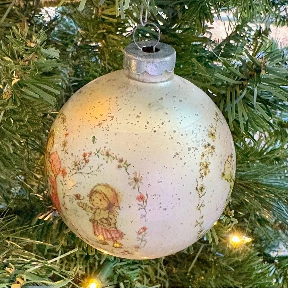 VTG Hallmark Mary Hamilton Glass Ball Christmas Carolers Ornament 1974 Holiday